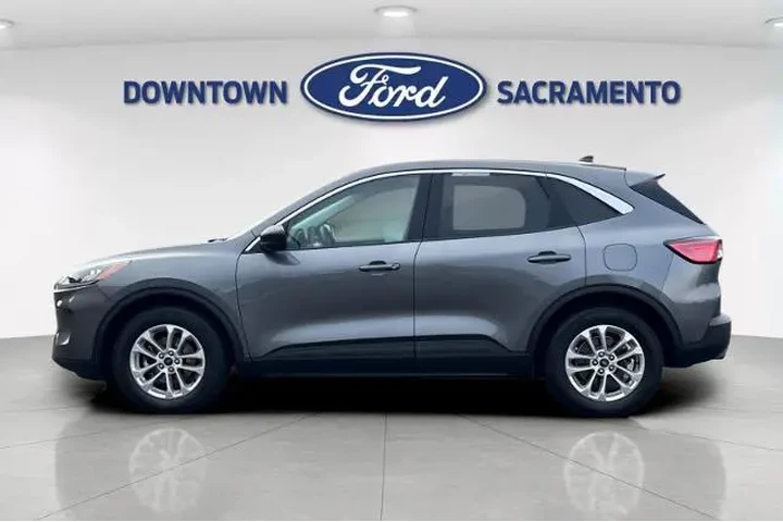 $17991 : Ford Escape 2022 SE 4dr SUV image 7