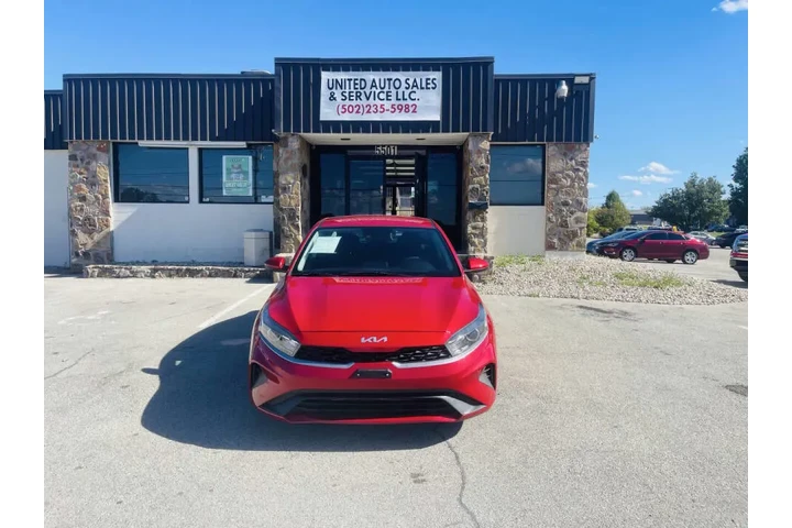 $13850 : 2023 Forte LXS image 1