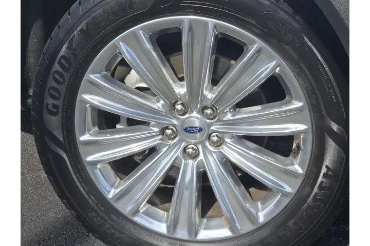 $23397 : Ford Explorer 2020 AWD Limit image 10