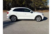 $9120 : Audi Q5 2018 AWD 2.0T quattr thumbnail