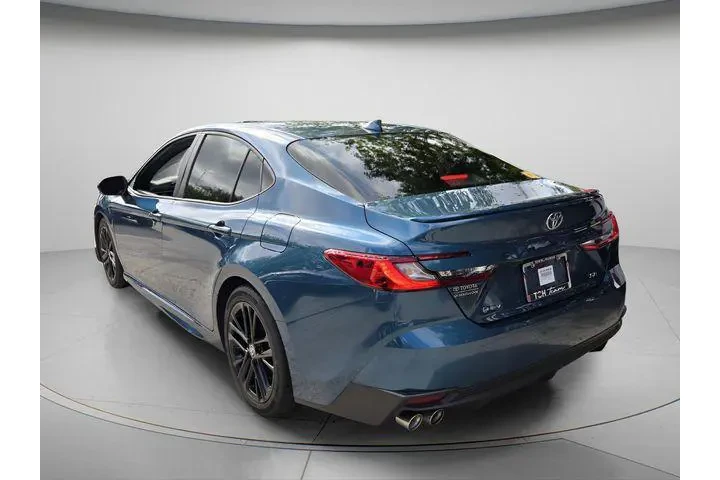$29982 : Toyota Camry 2025 SE 4dr Sed image 7