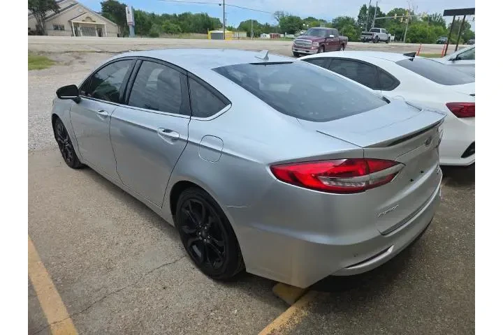 $13773 : Ford Fusion 2019 SE 4dr Seda image 2