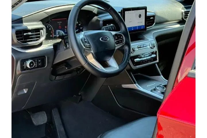 $26989 : Ford Explorer 2023 XLT 4dr S image 6