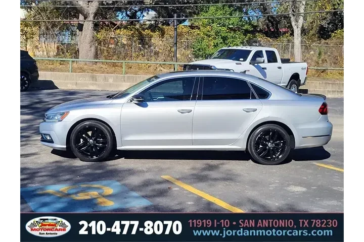 $14995 : Volkswagen Passat 2018 2.0T image 2