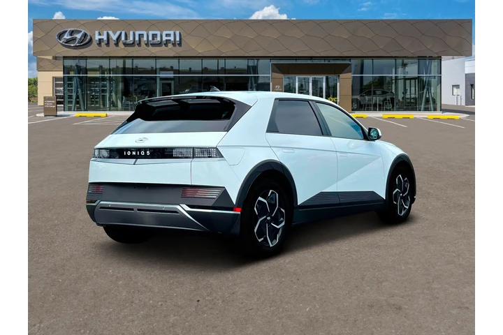 $27670 : Hyundai IONIQ 5 2024 SEL 4dr image 7
