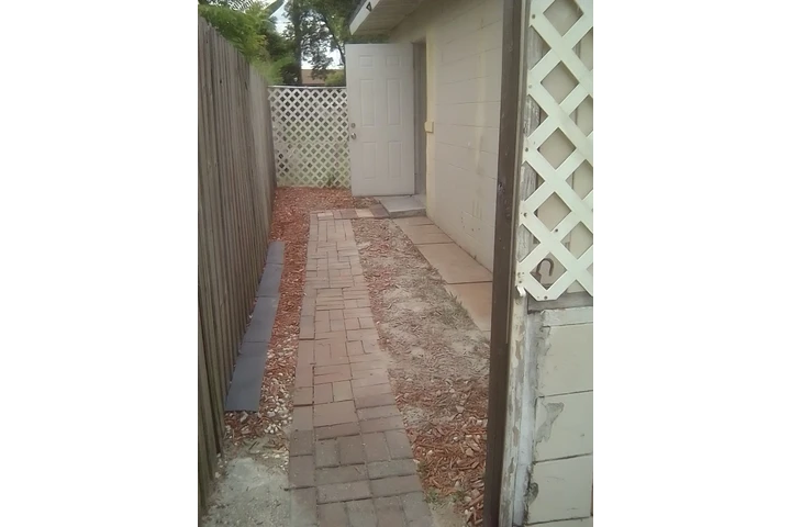 $690 : Cuarto independiente image 4