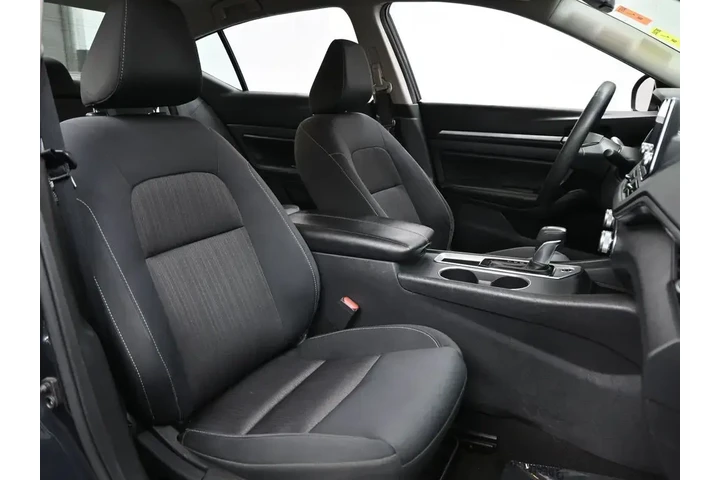 $15314 : Nissan Altima 2022 2.5 SV 4d image 9