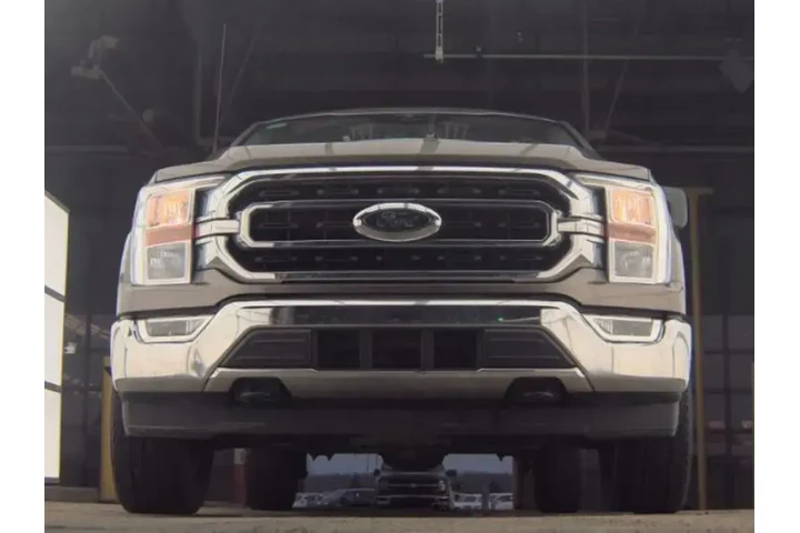 $39799 : Ford F-150 2023 4x4 XLT 4dr image 4