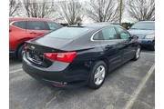 $18920 : Chevrolet Malibu 2024 LT 4dr thumbnail