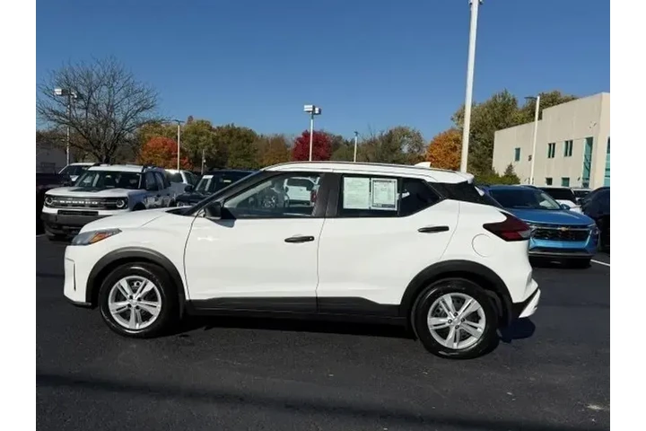 $19400 : Nissan Kicks 2024 S 4dr Cros image 5