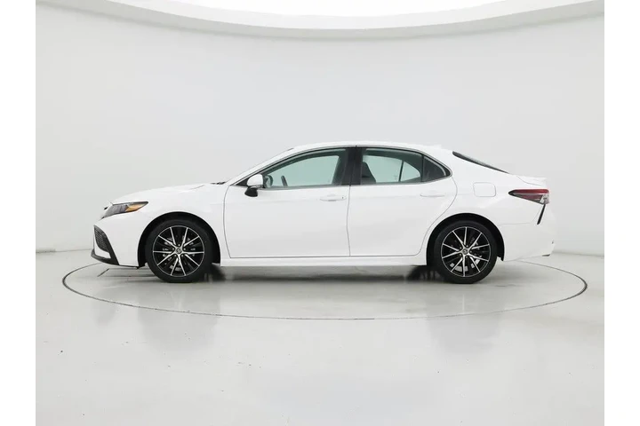 $28998 : Toyota Camry Hybrid 2024 SE image 3