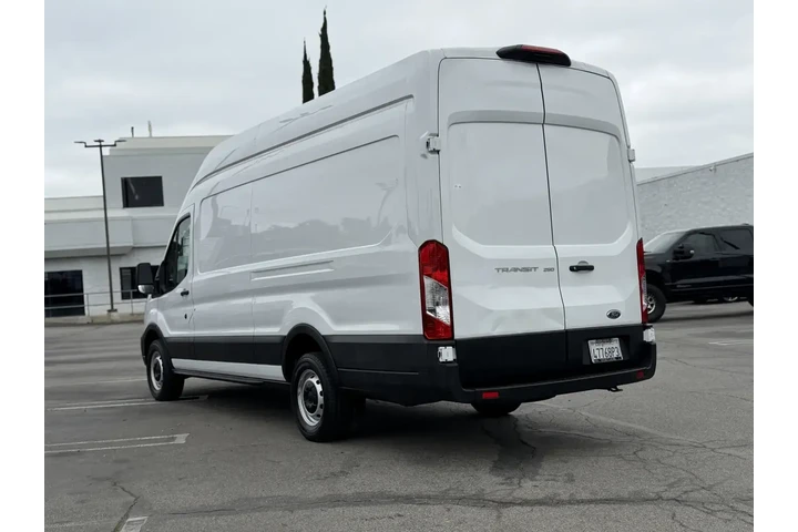$39995 : Ford Transit 2023 250 3dr LW image 5