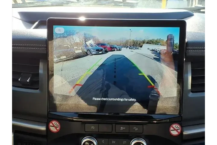 $38500 : Ford Expedition 2024 4x4 XLT image 9