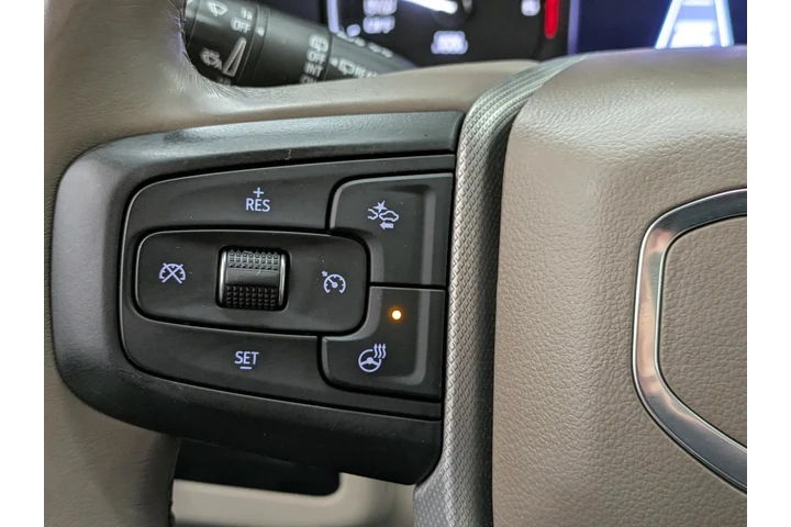 $42995 : Pre-Owned 2021 Yukon Denali image 8