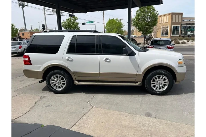 2014 Expedition XLT 4WD image 4