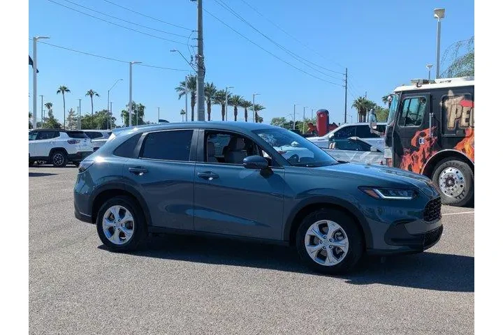 Honda HR-V 2024 AWD LX 4dr C image 7