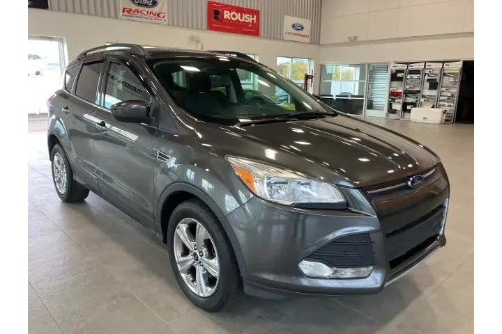 $8500 : Ford Escape 2016 SE 4dr SUV image 3