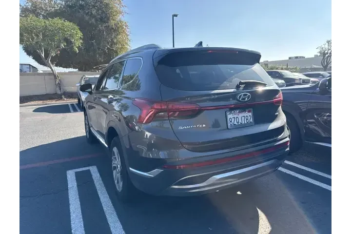 $18900 : Hyundai SANTA FE 2022 AWD SE image 2