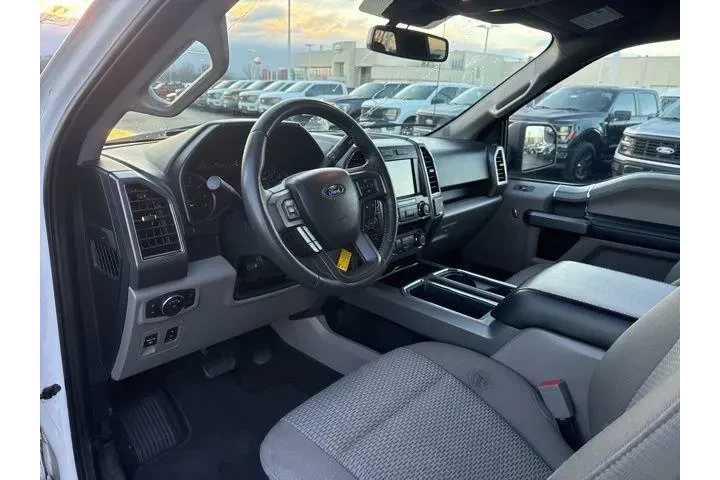 $25000 : Ford F-150 2020 4x4 XLT 4dr image 9