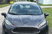 $3900 : Se vende Ford Fiesta thumbnail