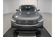 $17990 : Volkswagen Tiguan 2022 SE 4d thumbnail