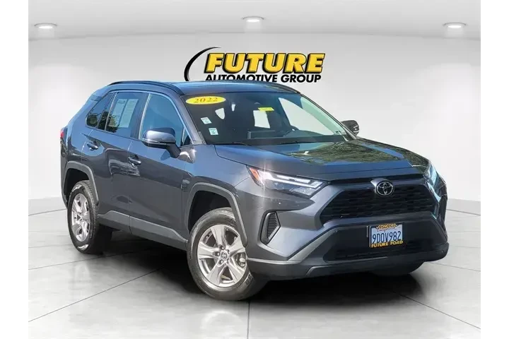 $29688 : Toyota RAV4 2022 AWD XLE 4dr image 1