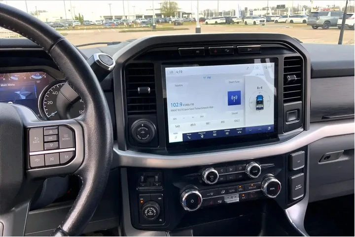 $39030 : Ford F-150 2022 4x4 Lariat 4 image 7