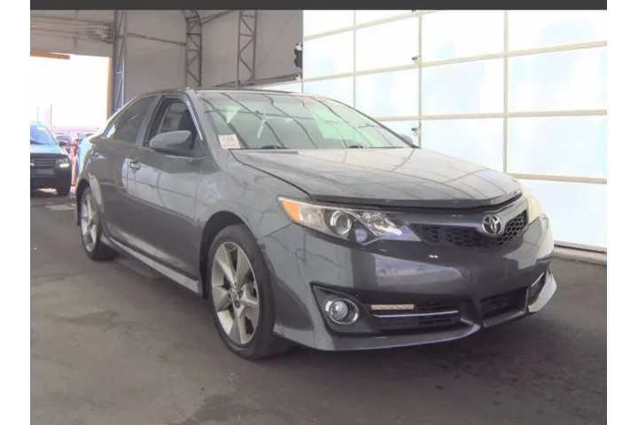$12995 : 2013 Camry SE V6 image 4