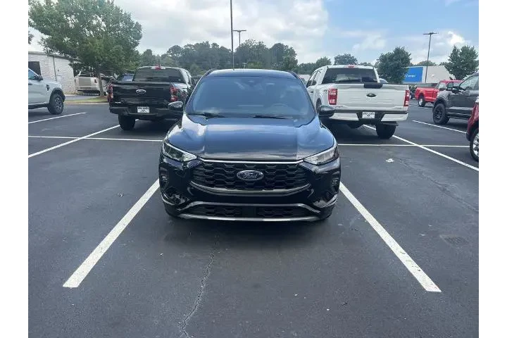 $24531 : Ford Escape 2023 AWD ST-Line image 5