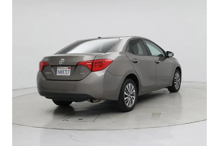 $18998 : Toyota Corolla 2017 XLE 4dr image 8
