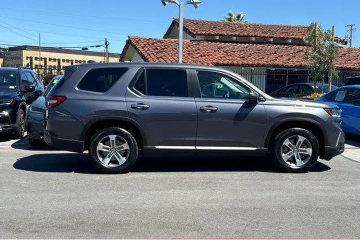 $33888 : Honda Pilot 2024 EX-L 4dr SU image 3