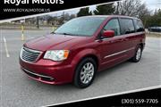$9500 : 2015 Town and Country Touring thumbnail