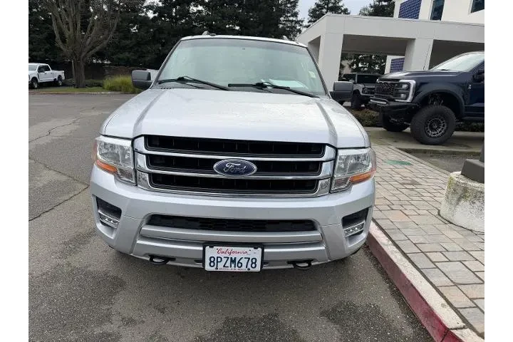 $17000 : Ford Expedition 2017 4x4 XLT image 8