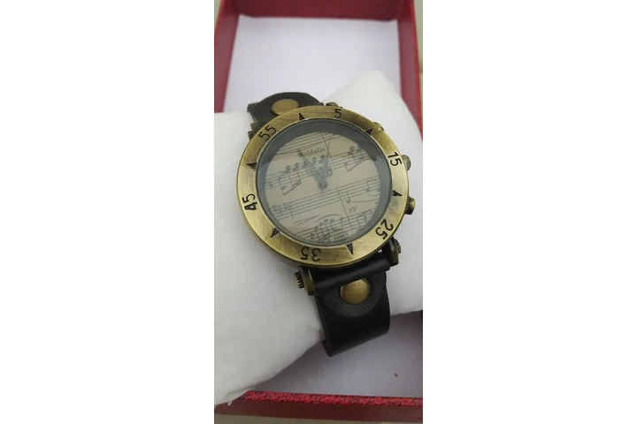 $400 : 🔥  Reloj nuevo con notas 🔥 image 1