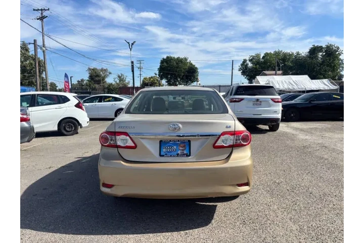 $12999 : 2011 Corolla S image 9