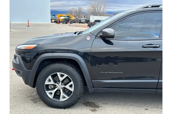 $14799 : Jeep Cherokee 2016 4x4 Trail image 5