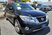 2014 Pathfinder Platinum