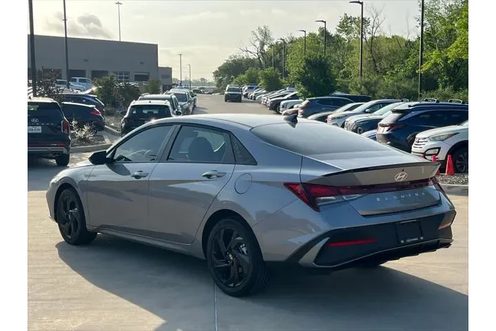 $22999 : Hyundai ELANTRA 2026 SEL Spo image 10