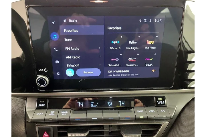 $25998 : Toyota Camry 2025 LE 4dr Sed image 8