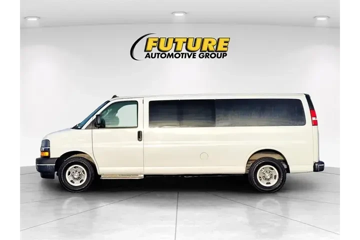 $28234 : Chevrolet Express 2020 LT 35 image 7