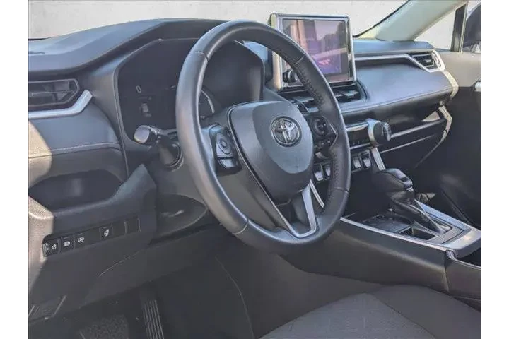 $30999 : Toyota RAV4 2024 AWD XLE 4dr image 10
