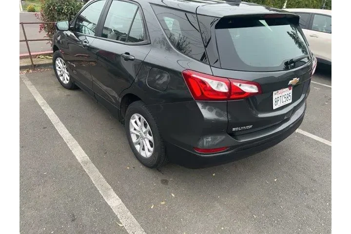 $17343 : Chevrolet Equinox 2020 LS 4d image 1