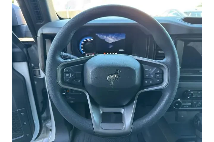 $36668 : Ford Bronco 2022 4x4 Base 4d image 9