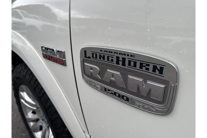 $27995 : Ram 1500 2018 4x4 Laramie Li image 9