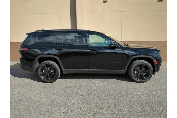 $30989 : Jeep Grand Cherokee L 2024 4 image 3