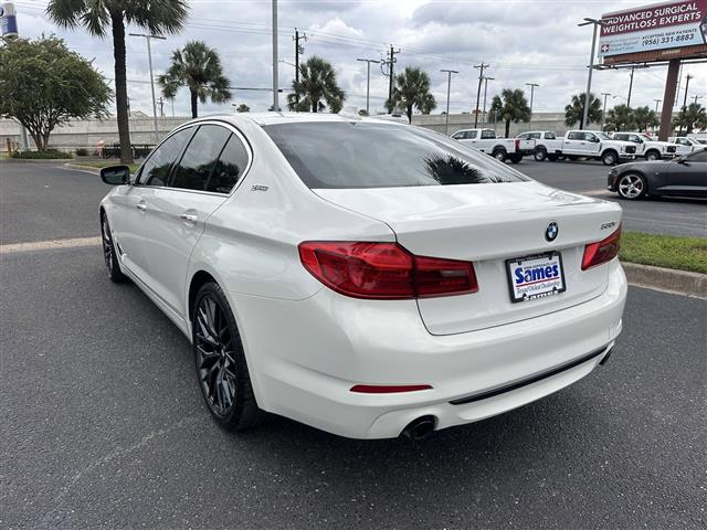 $23995 : 2018 BMW 5 Series 530e Iperfo image 4