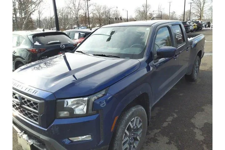 $32564 : Nissan Frontier 2023 4x4 SV image 6