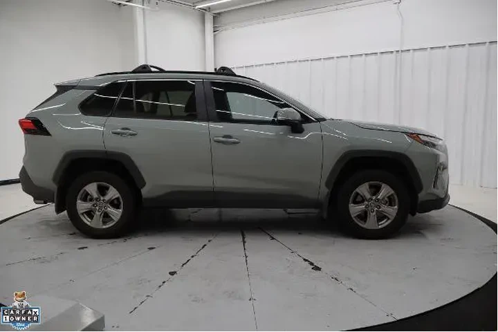 $26995 : Toyota RAV4 2023 XLE 4dr SUV image 2