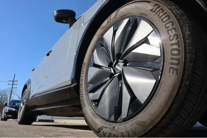 $19710 : Nissan Ariya 2024 Engage 4dr image 10