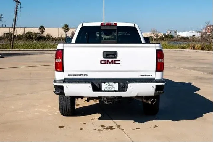 $38159 : GMC Sierra 2500HD 2016 4x4 D image 3